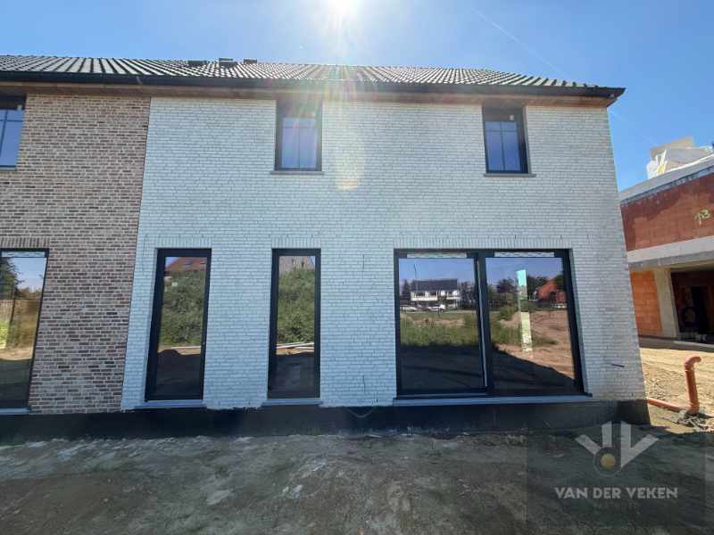 House for sale in Diepenbeek with 4 bedrooms - photo 5
