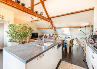 Dans une petite résidence située au 116 Veurnestraat (La Panne), nous vous proposons cet appartement prêt à emménager. Le bien est déjà loué...