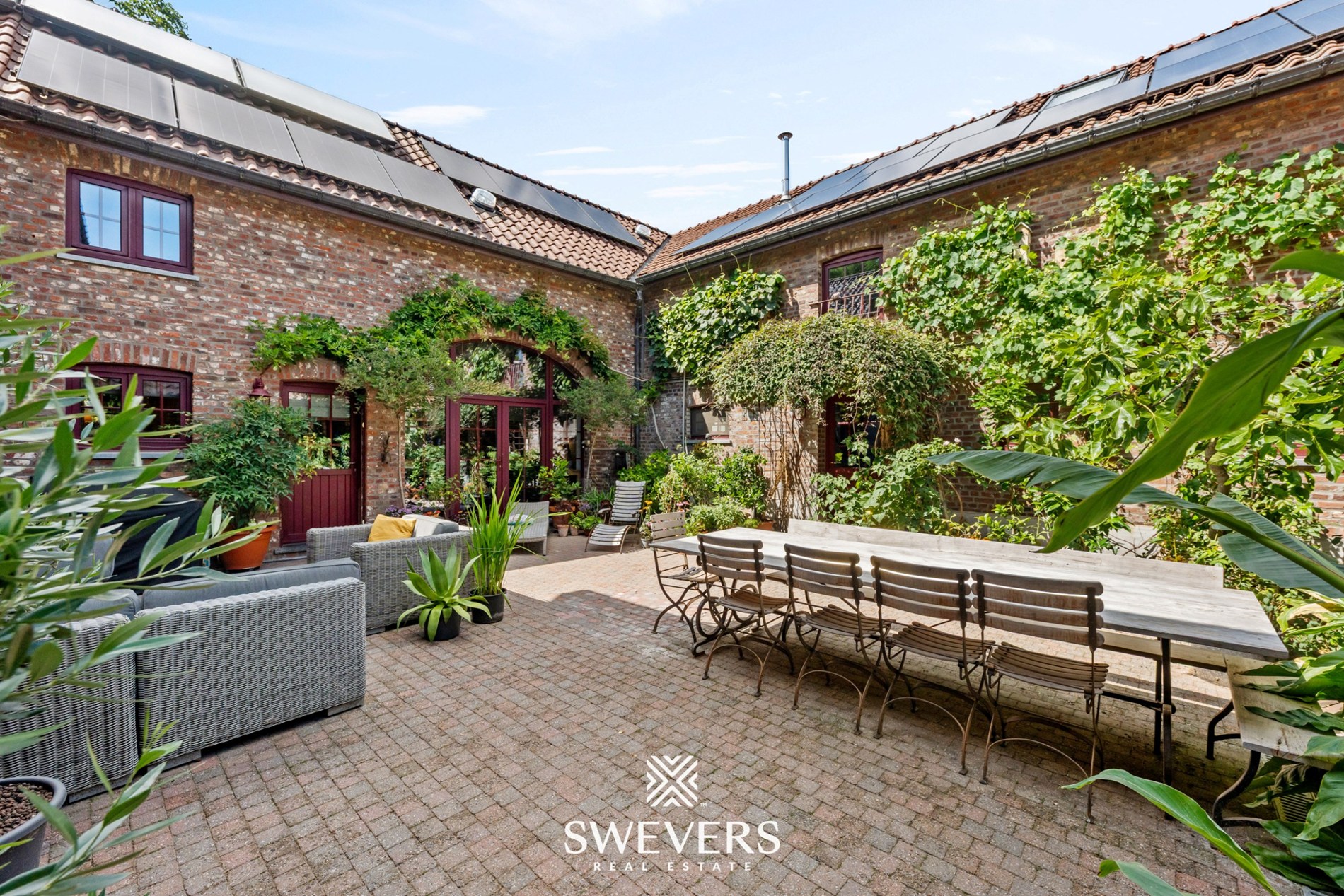 Vierkantshoeve met 2 woonentiteiten, 11 slpk. en 617 m² woonruimte - foto 5
