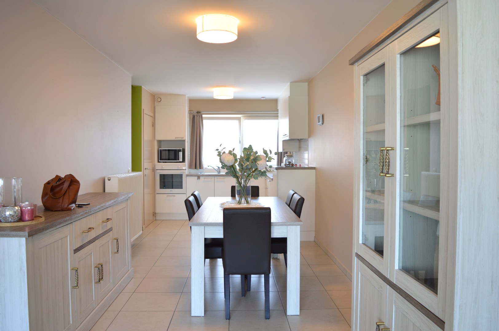 Verzorgd duplexappartement met 2 slaapkamers en garage te koop in Gullegem-centrum - foto 4