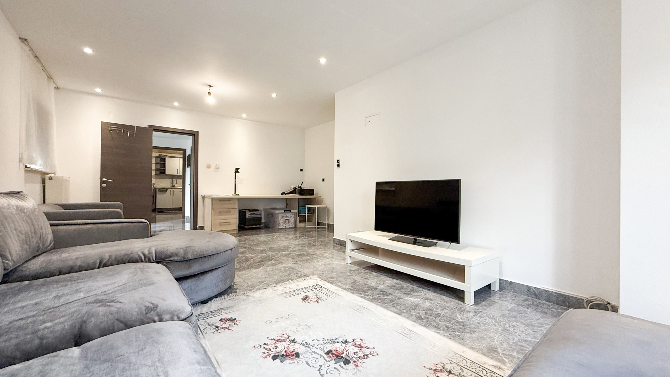 Deels vernieuwde woning van 170m² met 3slpks! - foto 2