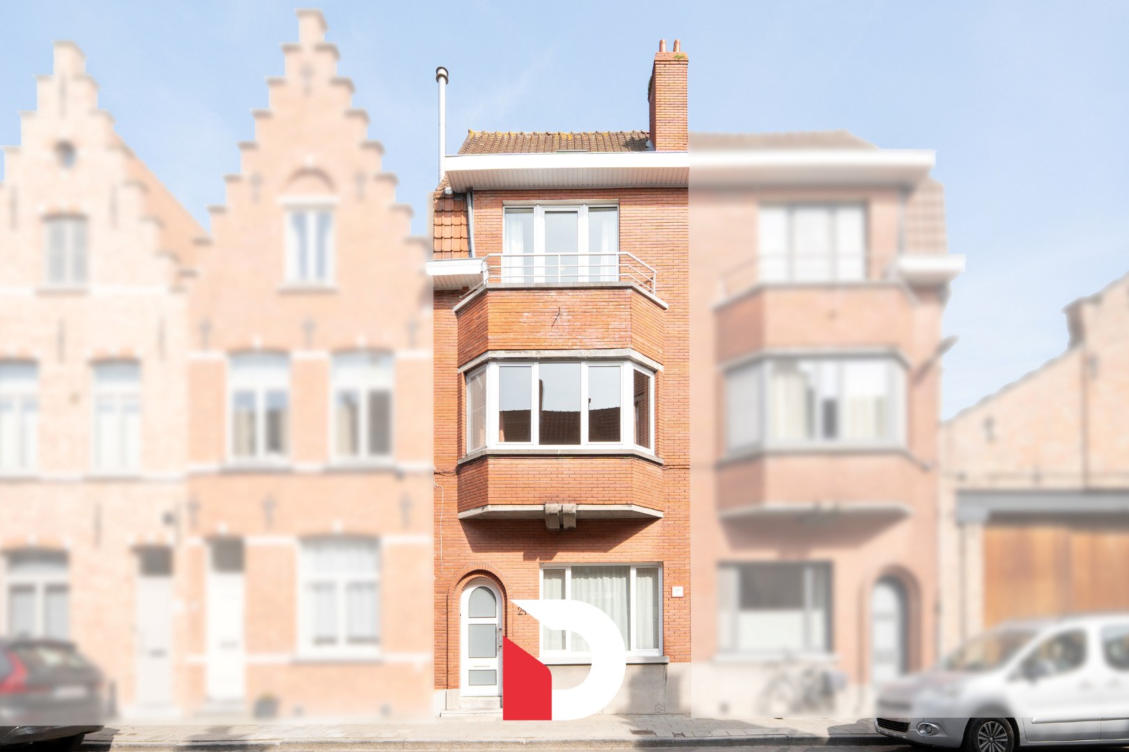 Riante burgerwoning te Kristus-Koning met 4 slk tuin en garagebox - foto 2