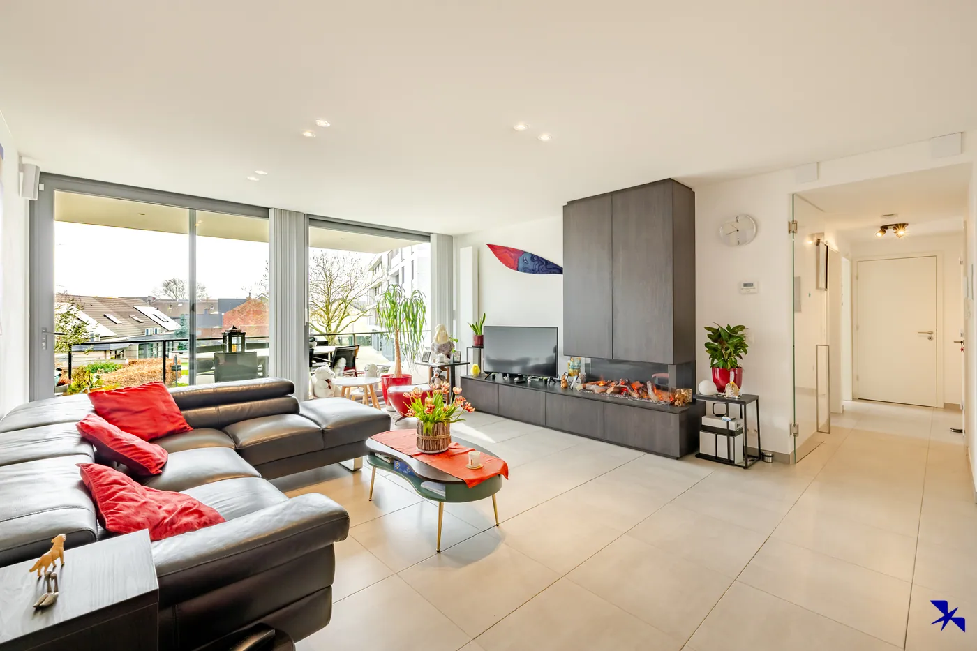 Stijlvol appartement met zicht op het water en binnenzwembad - foto 4