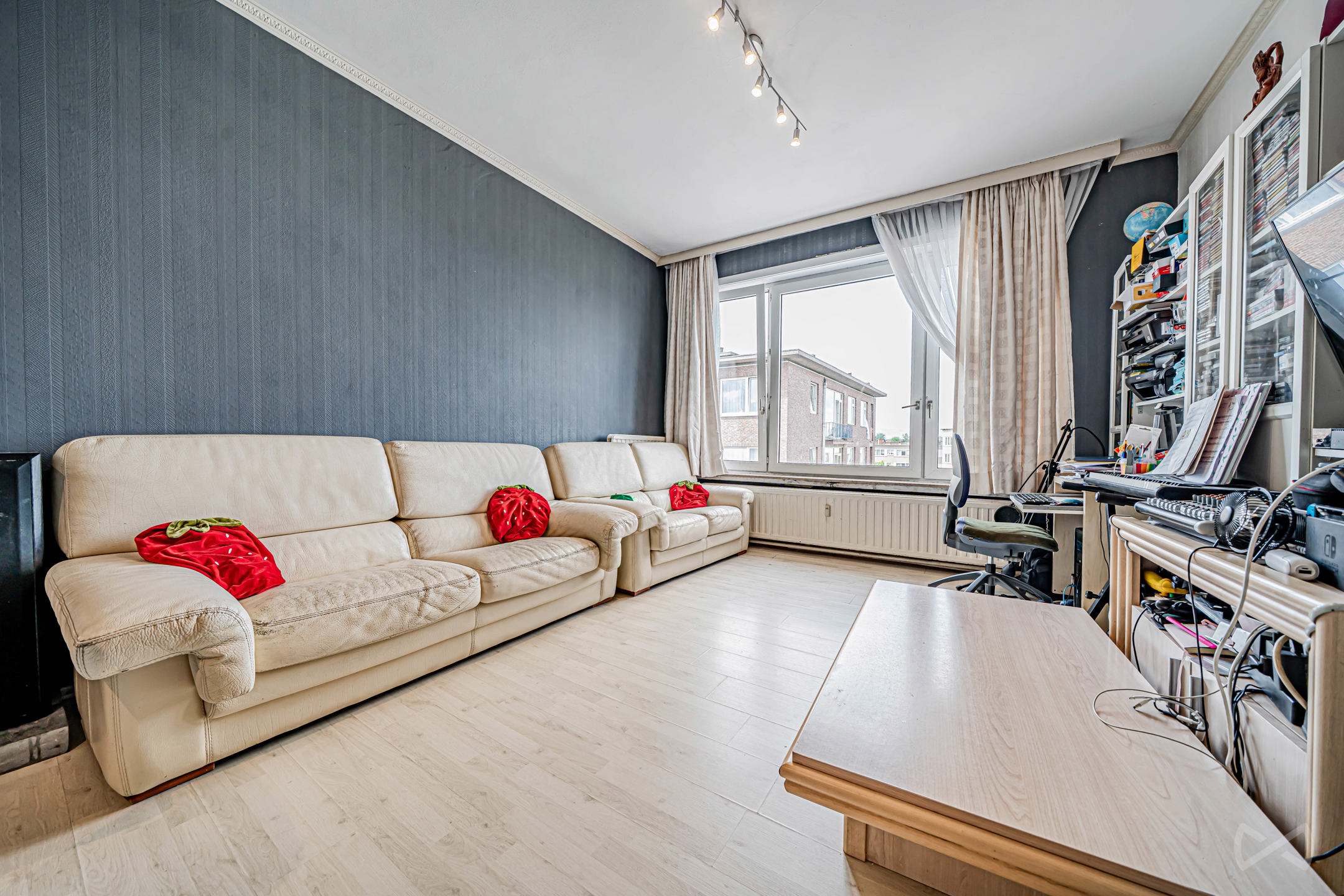 Te koop in Jette – 2 slpk, licht, kelder en garage! - foto 2