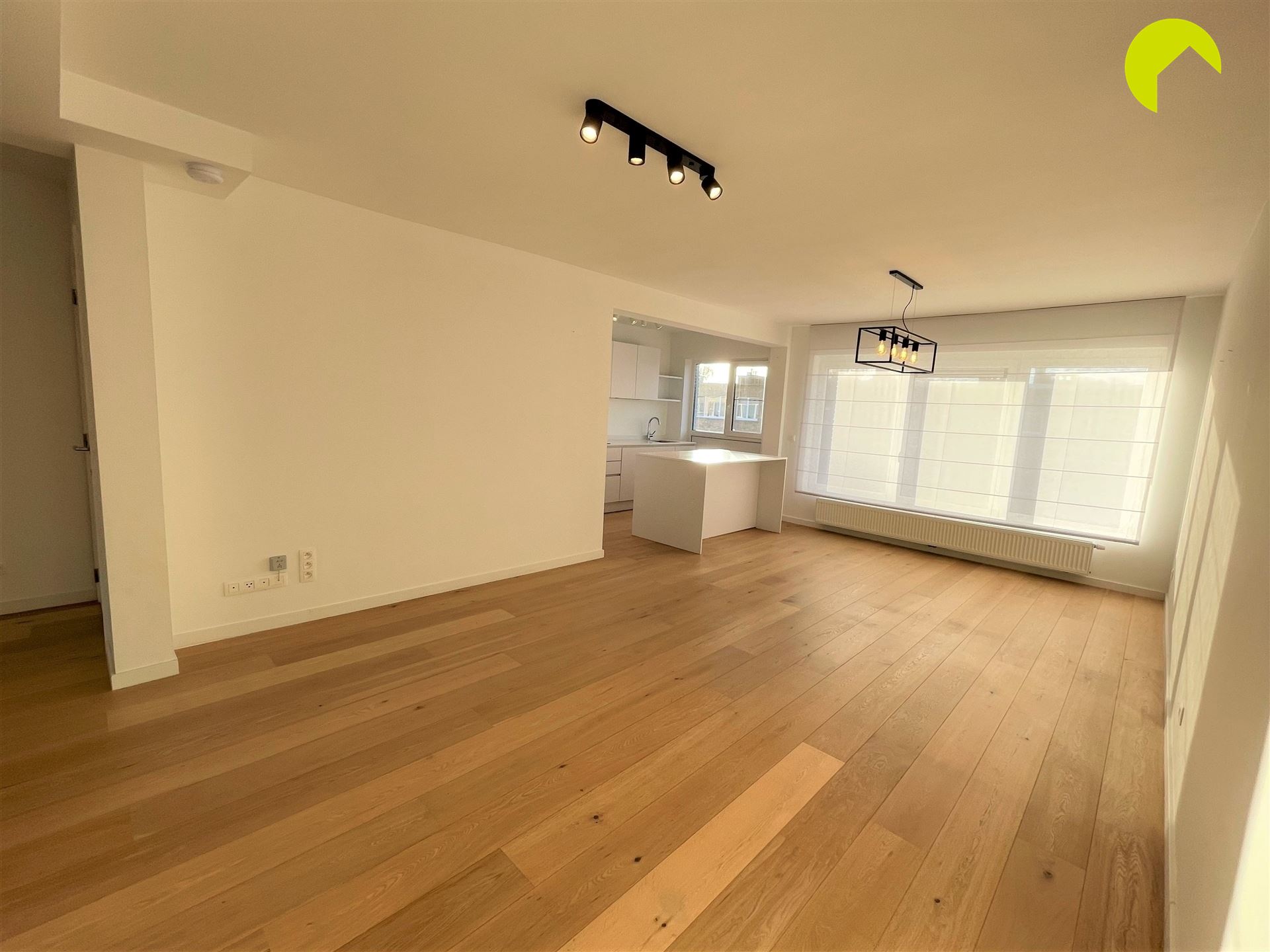 Modern 2-slaapkamerappartement in rustige wijk! - foto 2