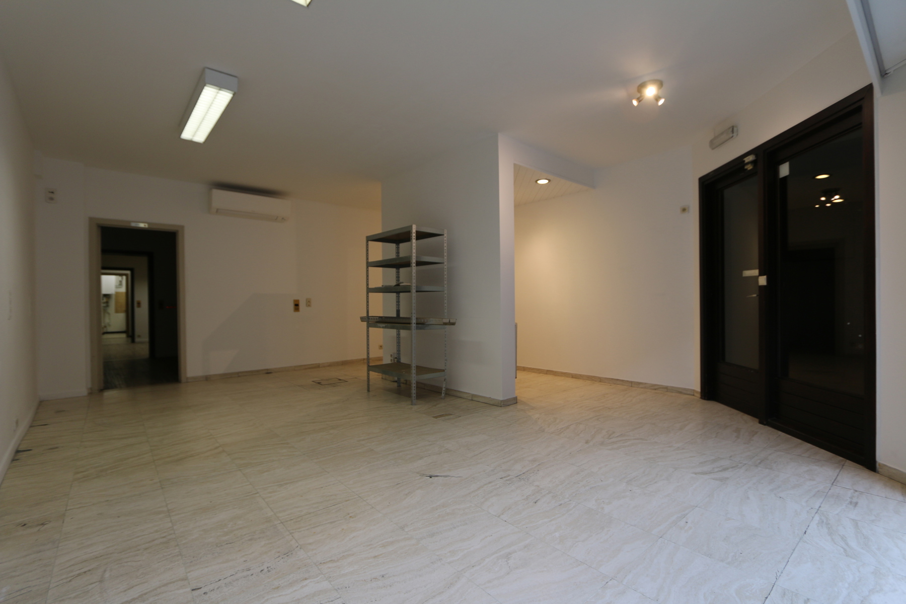 Commercial for rent in Tongeren-Borgloon - photo 3