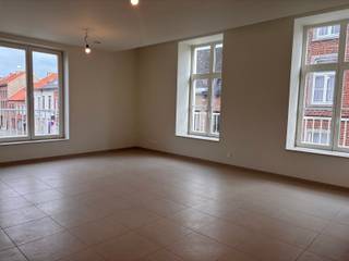 In de recent ontwikkelde Donysite bevindt zich deze volledig nieuwe 1-slaapkamerflat op de eerste verdieping. De ligging is rustig en toch vlak...