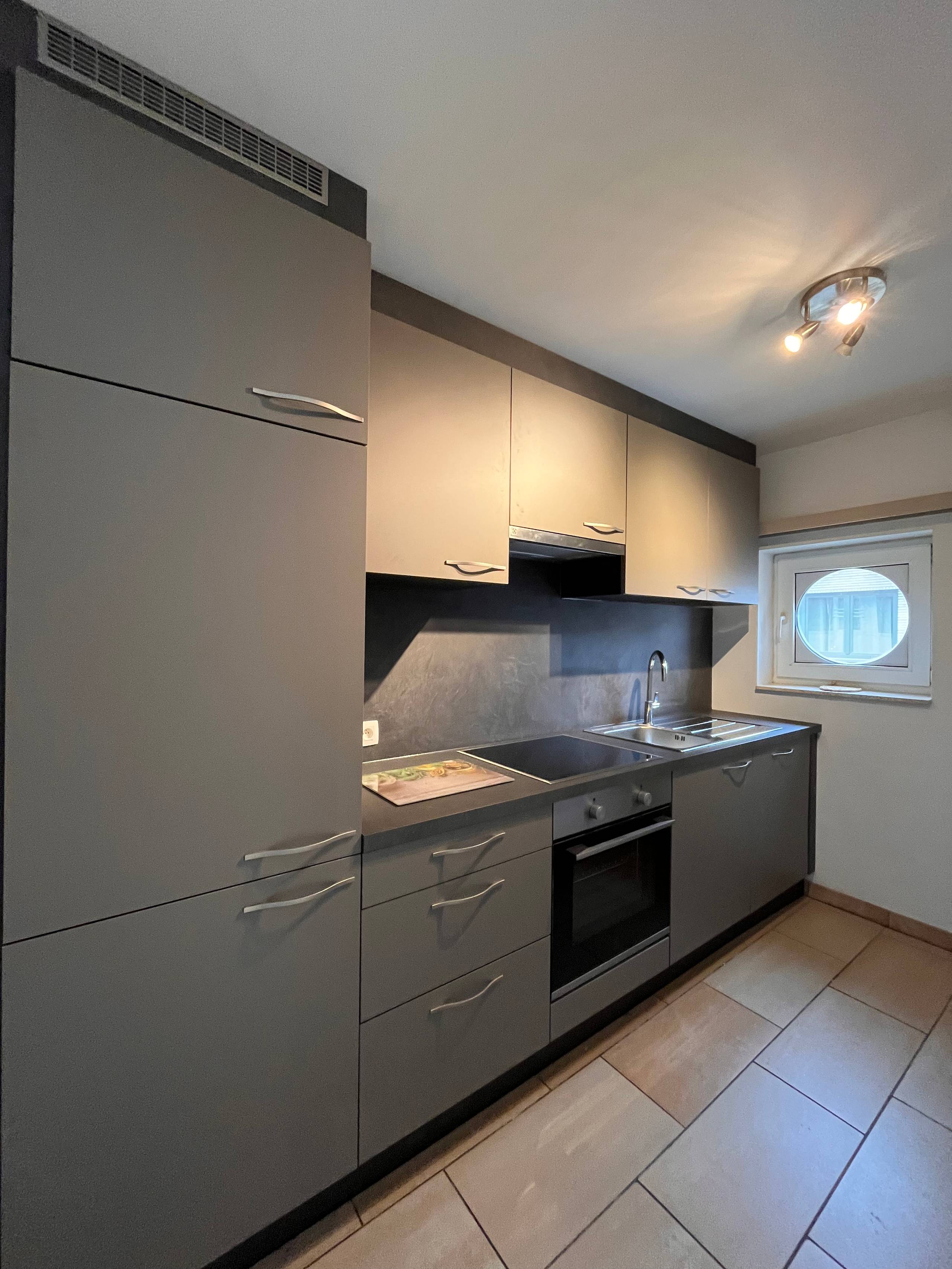 Zeer gunstig gelegen, instapklaar appartement in het centrum - photo 4