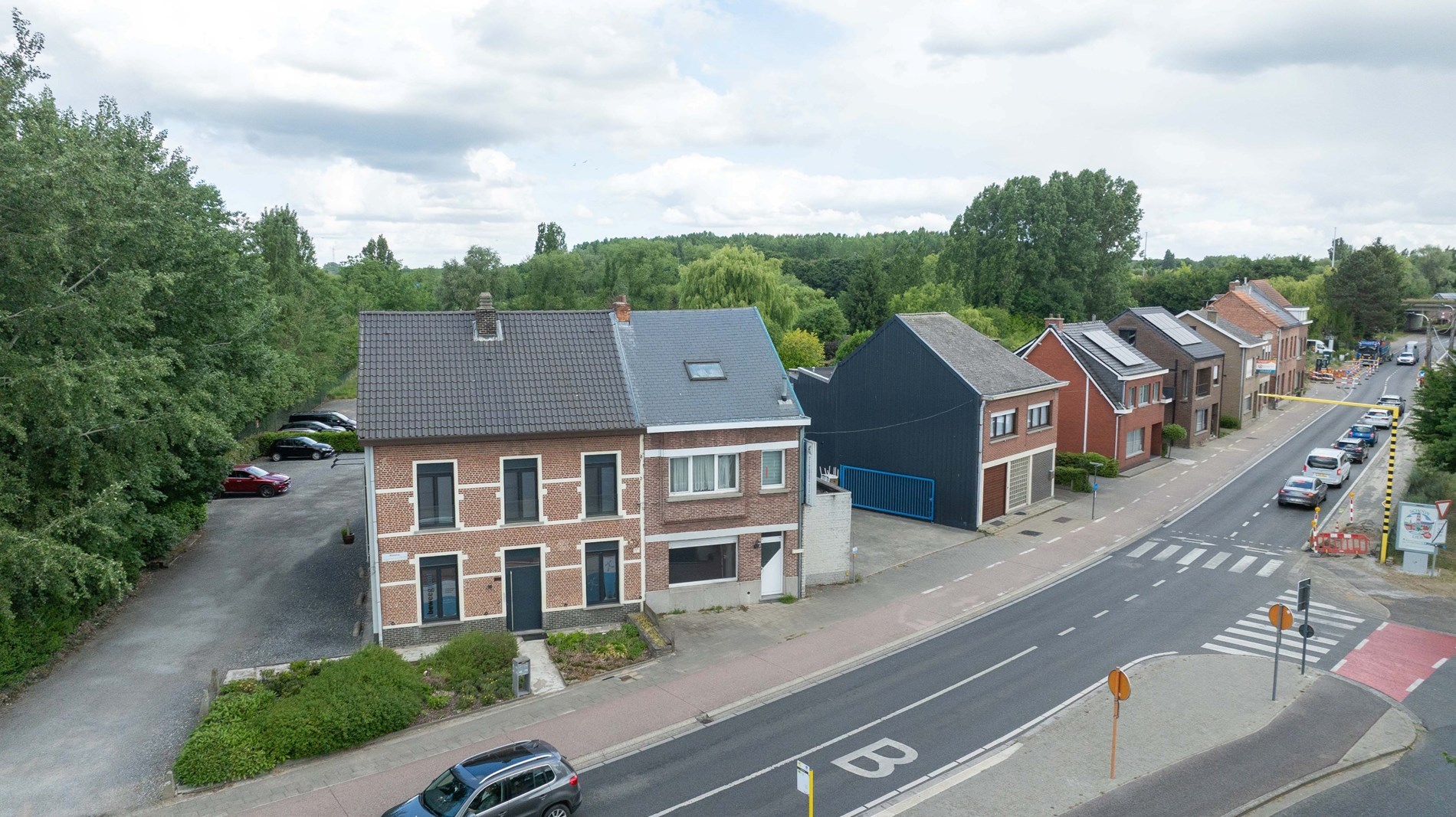 Office building in a prime location - photo 2