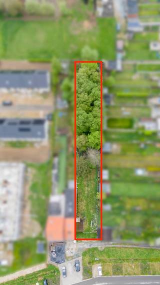 Droom je van een eigen woning in een rustige, maar vlot bereikbare omgeving? Dan is dit perceel van maar liefst 1042 m² écht iets voor jou.Deze...