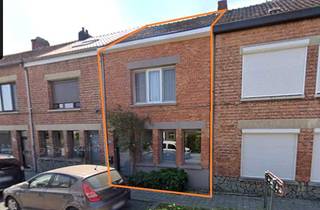 KIJKDAGEN - VOLZETGezellige gezinswoning met 3 slaapkamers, gelegen in een rustige en kindvriendelijke wijk, op wandelafstand van de natuur rond het...