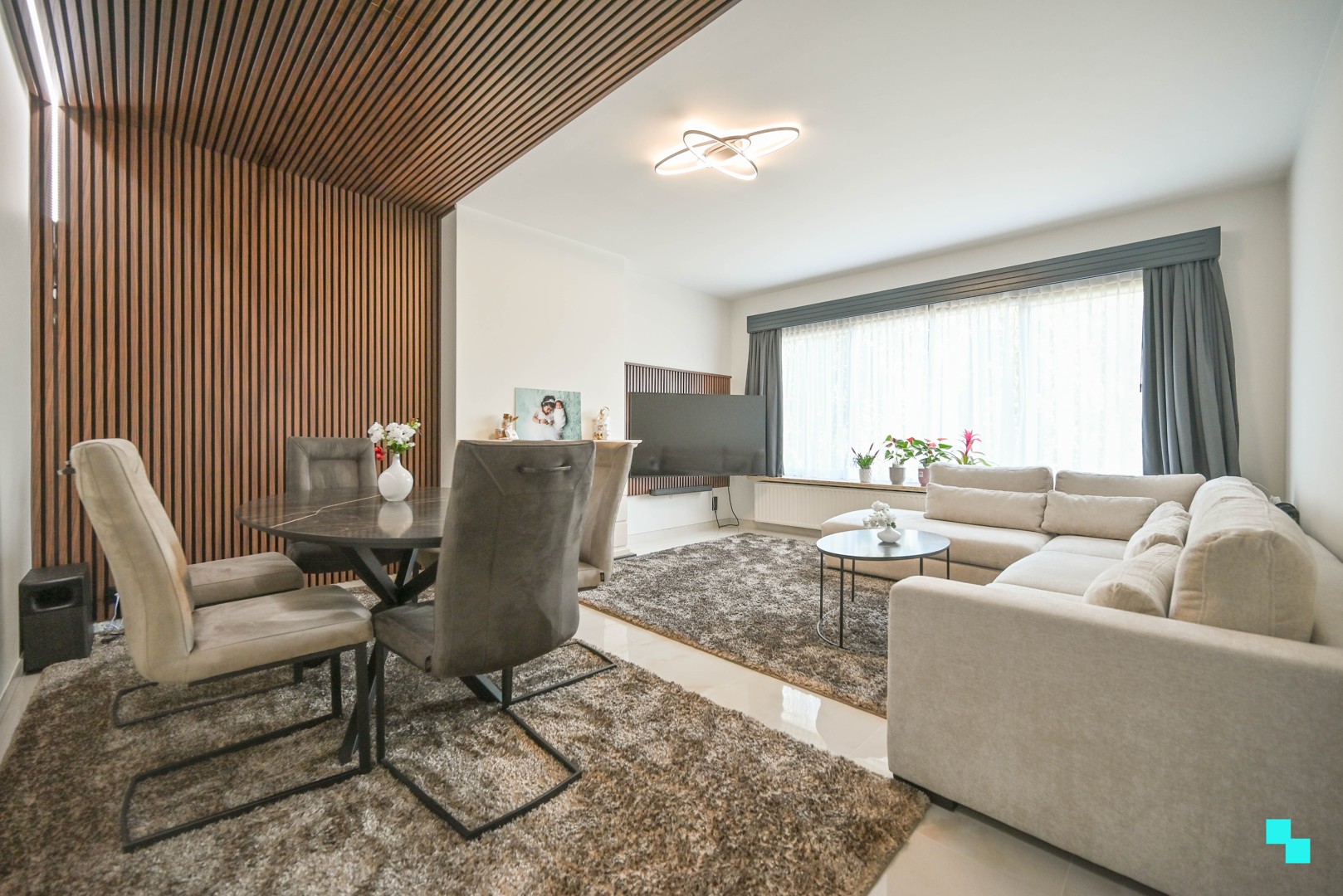 Gerenoveerd appartement in Deerlijk met garage - photo 5