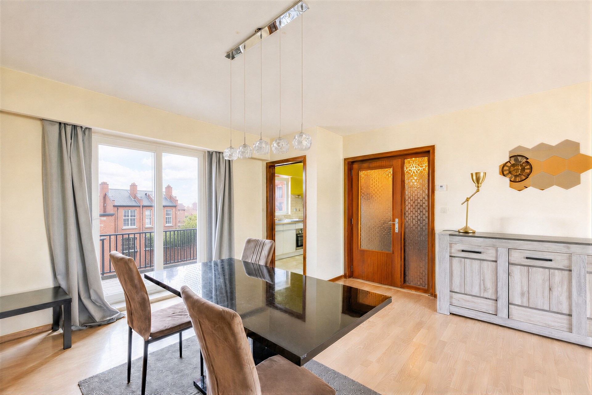 Apartment for sale in Sint-Niklaas with 2 bedrooms - photo 4