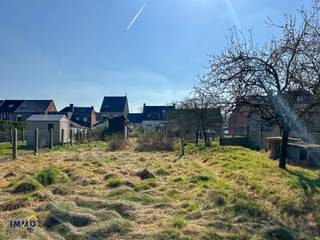 Deze woning, gelegen in een rustige straat nabij het centrum van Gijzegem, biedt een ideale combinatie van een rustige omgeving en een...