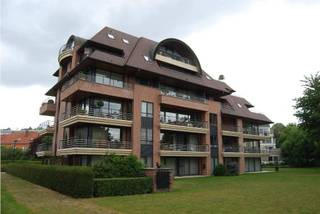 JUFFROUW LAMOTESTRAAT 46/42, 8800 ROESELAREModern en lichtrijk appartement met uitstekende ligging nabij het Geitepark te Roeselare.Dit verzorgd...
