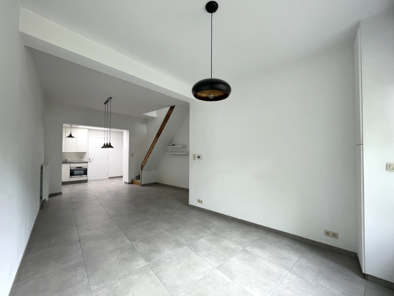 Gezellige instapklare woning aan een groen pleintje - foto 3