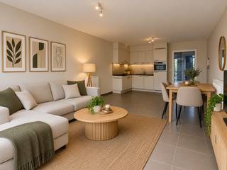 <p>Kijkdag: 04/10 tussen 13h - 16h (op afspraak)<br /><br />Instapklaar appartement op een interessante locatie nabij de jachthaven en het centrum bestaande uit een inkomhal, gezellige leefruimte met eet-en zithoek, uitgeruste open keuken, 2 slaapkamers, ingerichte badkamer (douche, lavabomeubel en toilet), was/bergplaats en 2 terrassen (straatzijde en achterzijde).</p>
<p>Extra troeven:</p>
<ul>
<li>Energiezuinig</li>
<li>Conforme keuring elektriciteit</li>
<li>Lift aanwezig</li>
<li>Gemeenschappelijke fietsenberging</li>
<li>Op wandelafstand van allerlei winkels, tramhaltes, jachthaven en het centrum</li>
<li>Instapklaar</li>
</ul>
<p>Dit appartement is te koop ZONDER makelaar via het concept van Smart Houses! Verdere inlichtingen of bezoek? Contacteer rechtstreeks de eigenaar via 0474/40.37.06</p>