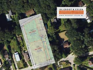 Bouwgrond op toplocatie met oprijlaan - 13a23 – volledig bouwklaar mét dossier - zonder bouwverplichting Ontdek dit prachtig achtergelegen perceel...