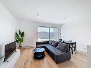 Te huur: Prachtig 2-slaapkamerappartement met terras in hartje BrusselDit lichtrijke appartement is gelegen op de tweede verdieping in de...