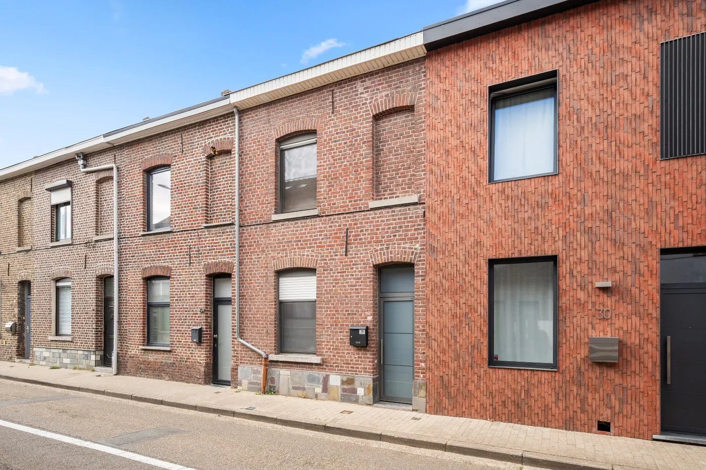 Af te werken rijwoning op de Tiense stadsrand - foto 5
