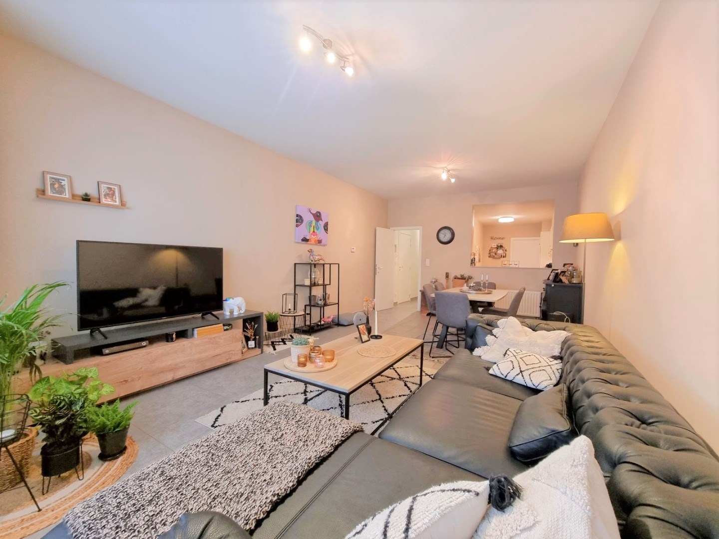 Appartement de plain-pied central avec deux chambres et cour intérieure en ville. - photo 3