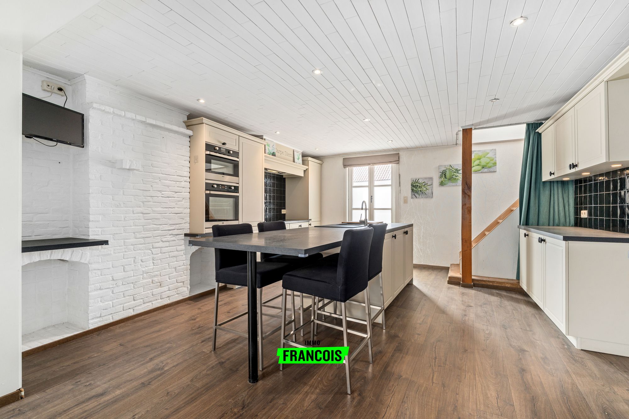 Erwetegem (Zottegem) – Karaktervolle hoekwoning met 4 slaapkamers en zonnige tuin - foto 3