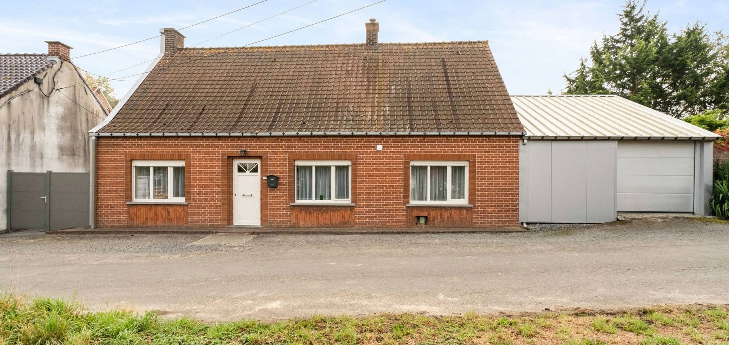 House for sale in Frasnes-lez-Anvaing with 2 bedrooms - photo 1