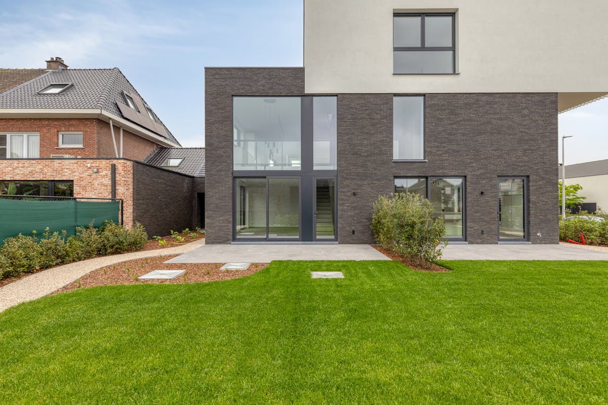 Maison superposée architecturale de nouvelle construction à louer dans le centre de Beveren - photo 4