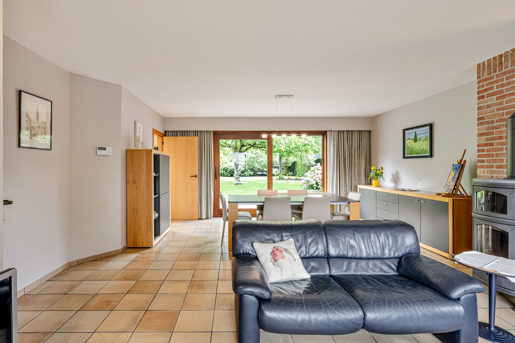 TE KOOP: ruime woning met 5 slaapkamers, tuin en atelier - foto 5