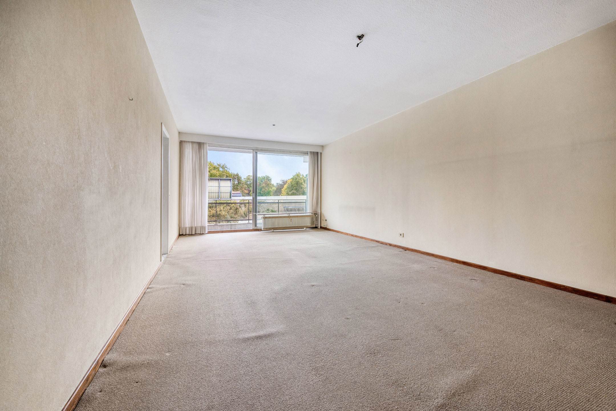 centraal gelegen appartement nabij het Rivierenhof met 2 slaapkamers en terras - foto 3