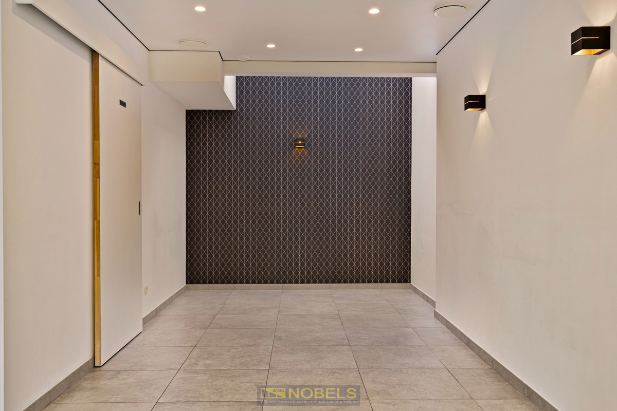 Te huur: veelzijdig handelspand met woonst en tuin in Brakel - foto 4