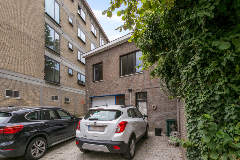 Ruim magazijn met appartement te koop – Centrum Oudenaarde! - foto 3