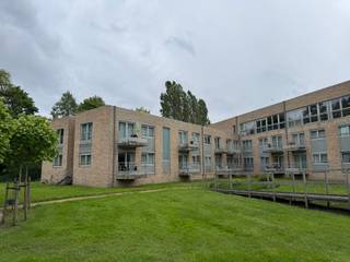 Gezellige assistentiewoning van ca. 29 m² gelegen in Residentie De Maalbeek te Grimbergen. Deze praktische flat omvat een lichtrijke leefruimte...