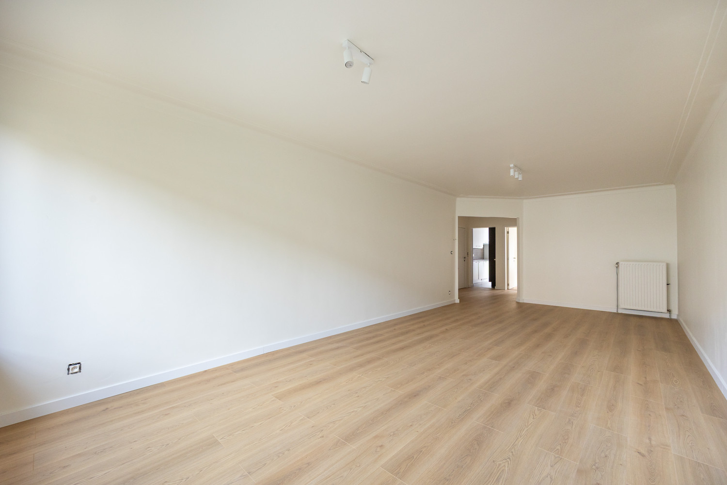 Modern gelijlvloersapp met charmante ZW-tuin - foto 4