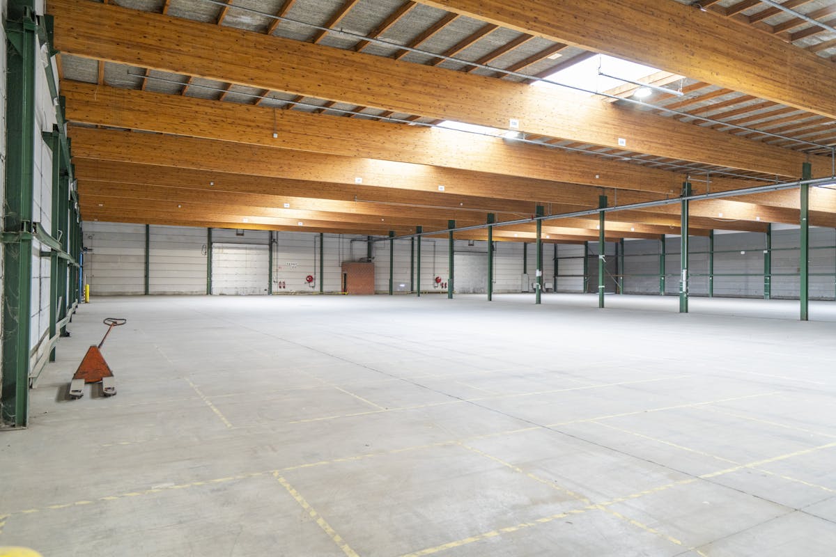 Multifunctioneel bedrijfsgebouw te huur in Beveren-Leie - foto 2