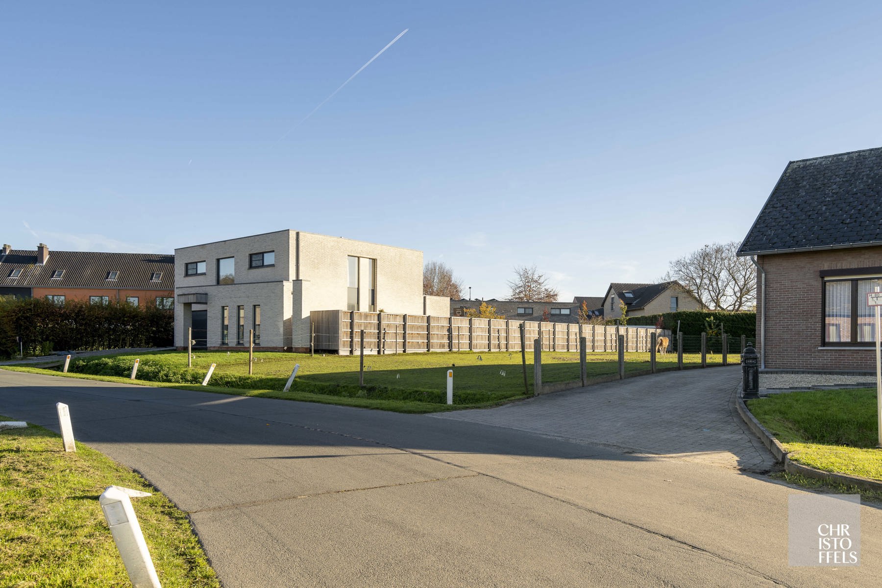 Bouwperceel van 10a 03ca voor open bebouwing op een gunstige locatie! - foto 2