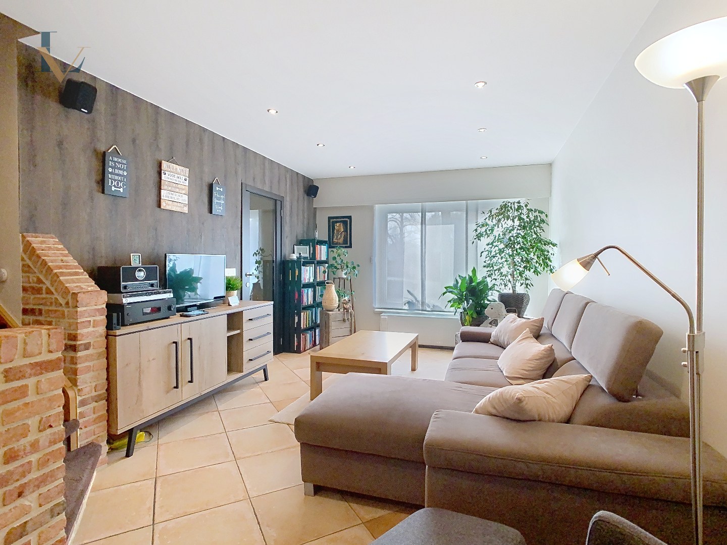 Instapklare rijwoning met tuin en garage nabij Park Vrieselhof – rustige ligging in Oelegem - foto 2