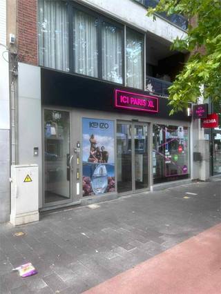 Opbrengsteigendom, gelegen op de gekende Statielei te Mortsel.Dit commercieel gelijkvloers is verhuurd aan ‘Ici Paris XL’ met een maandelijkse...