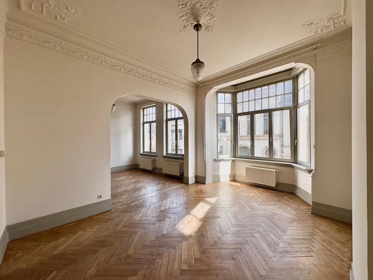 Elegante en instapklare 2-slaapkamerappartement in het groeiende Zurenborg - foto 4