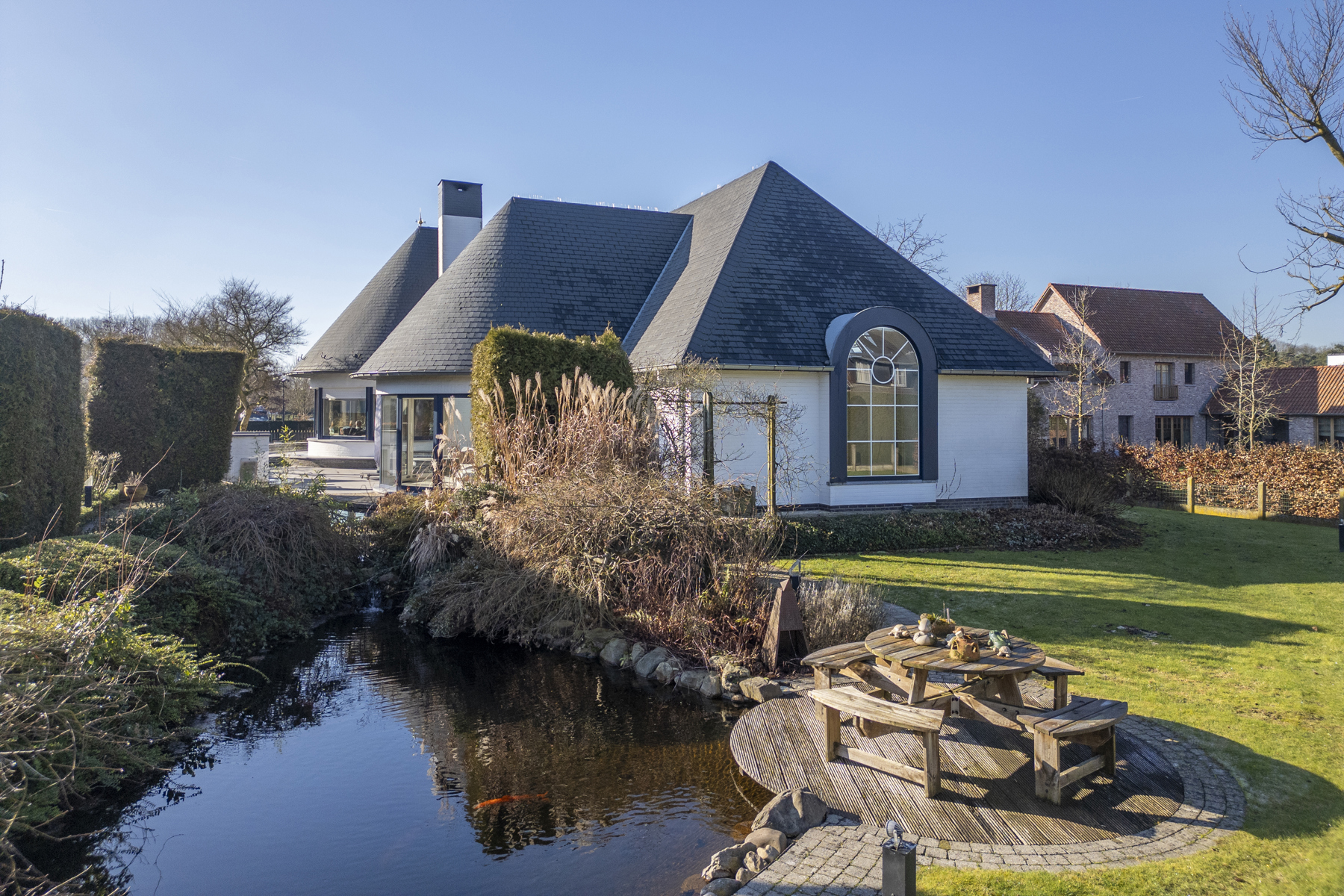 Unieke villa met binnenzwembad op een toplocatie - foto 4