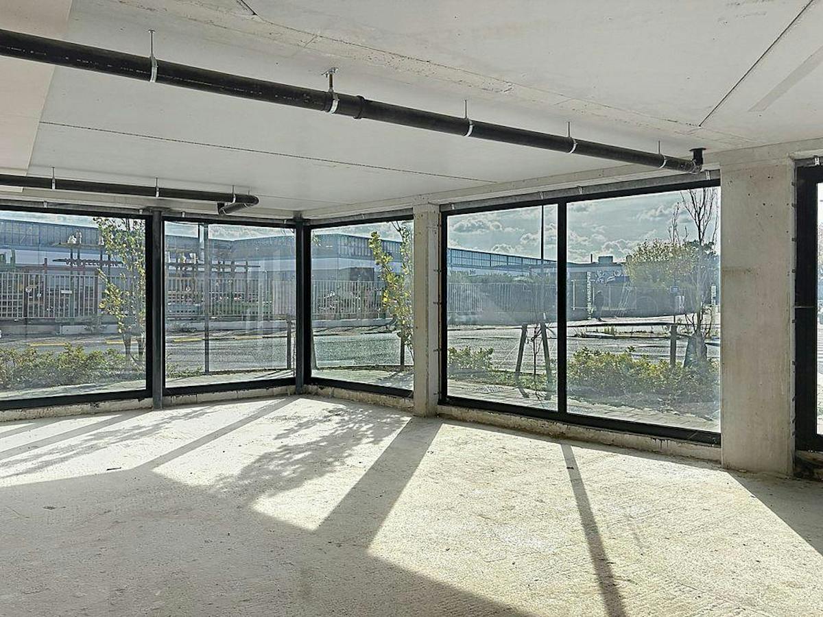 Espace commercial à un emplacement privilégié à Vilvorde - photo 4