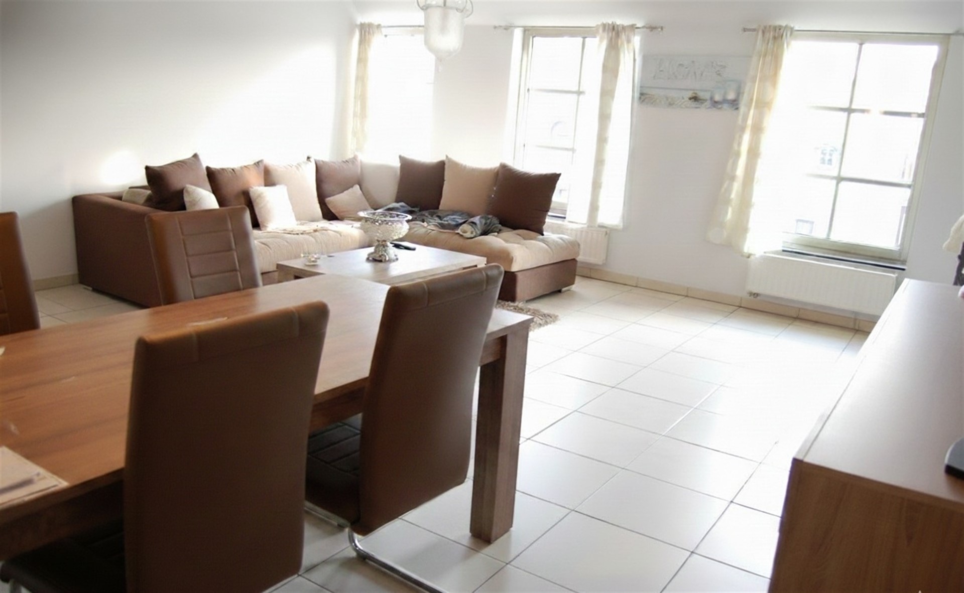 Ruim en lichtrijk duplex appartement met twee slaapkamers in hartje Kortenberg. - foto 4