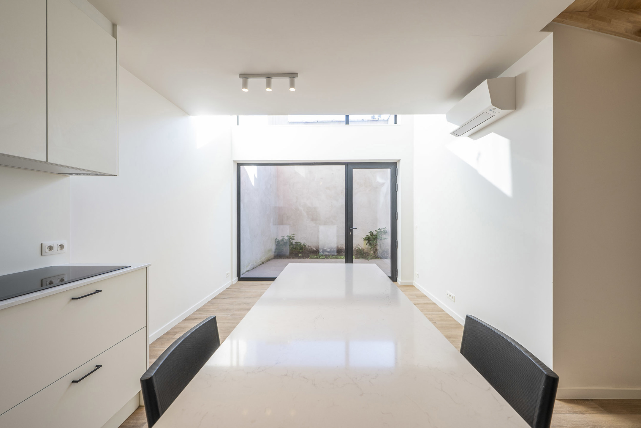 Knappe nieuwbouw 2slpk+dressing, 2 terrassen, veel licht! - foto 5