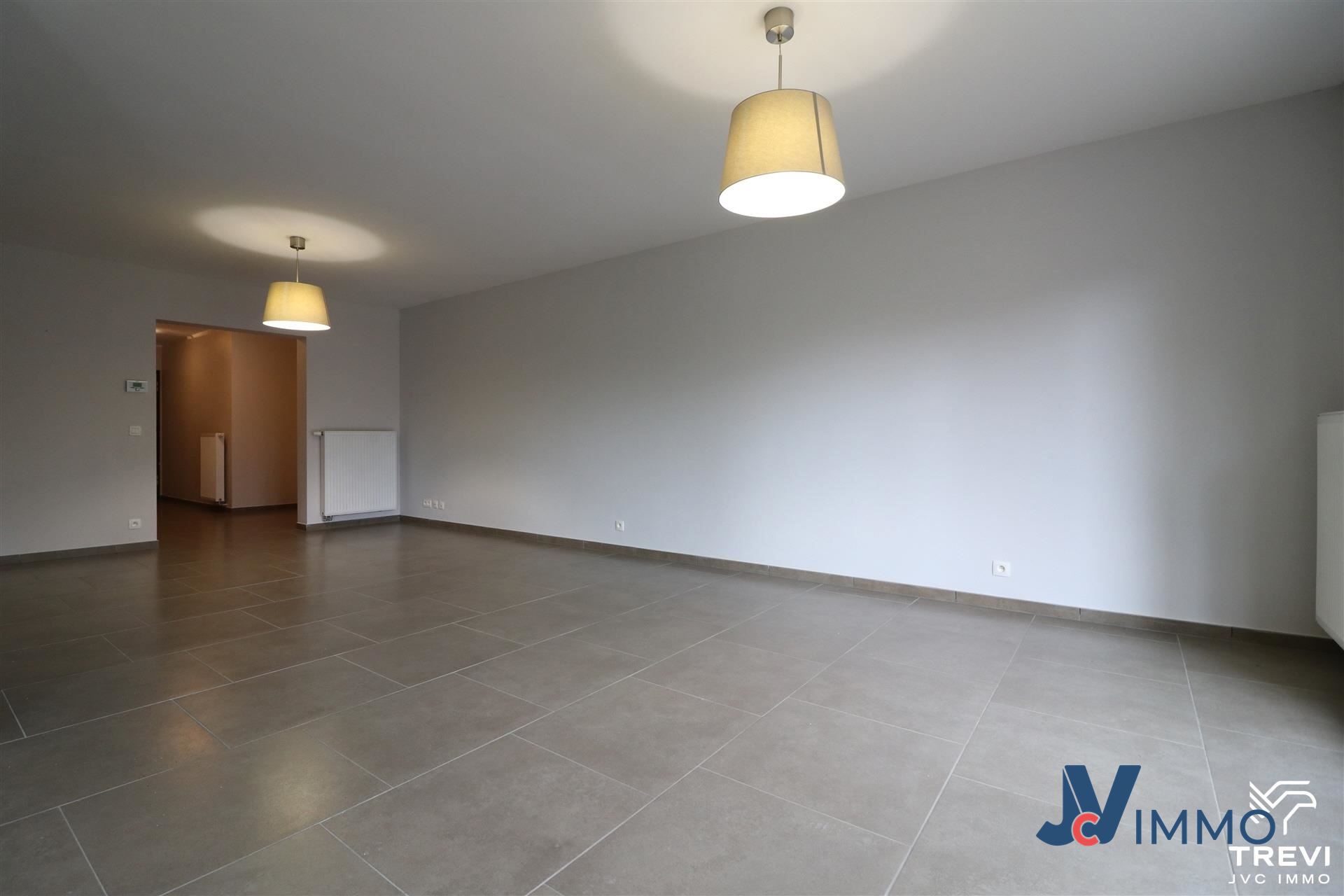 Appartement te huur in Waremme met 3 slaapkamers - foto 4