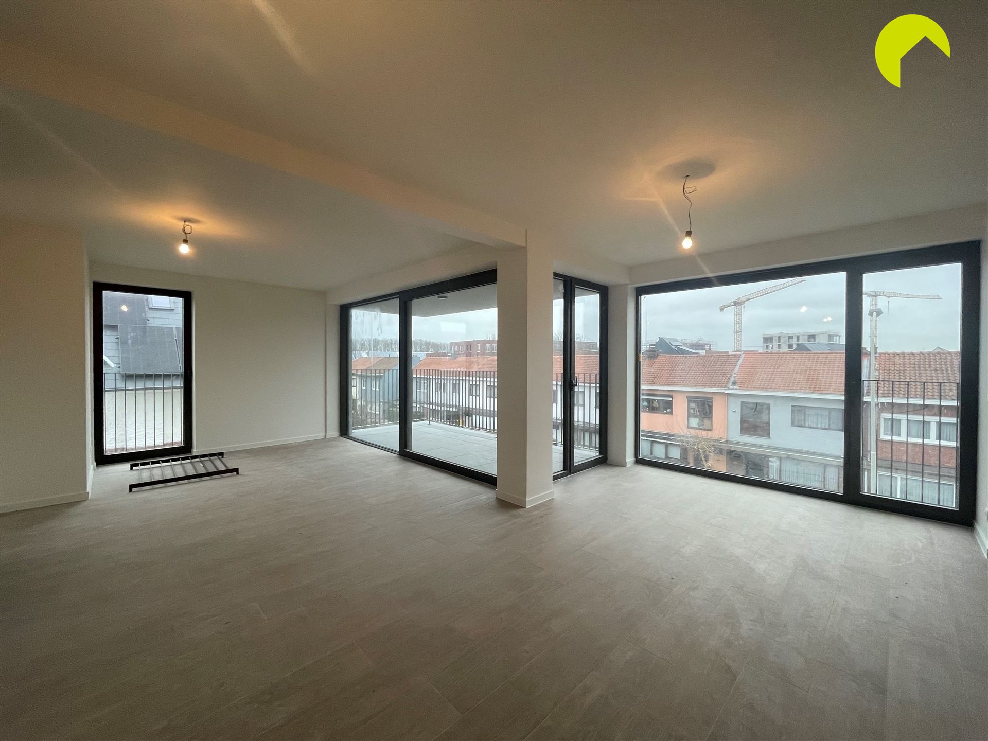 Apartment for rent in Edegem with 2 bedrooms - photo 2