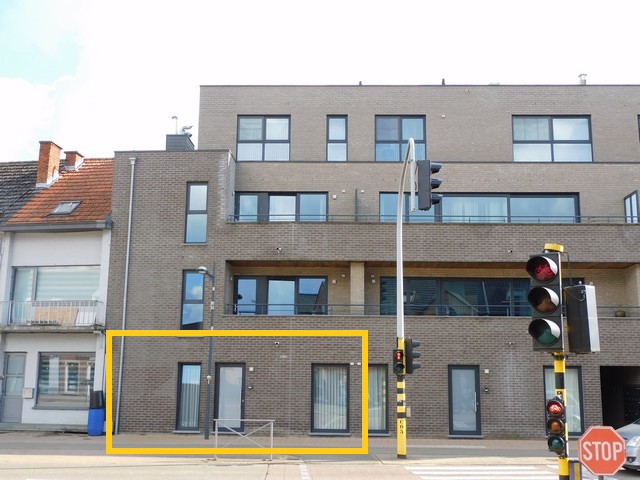 Gelijkvloers appartement in het centrum - foto 1