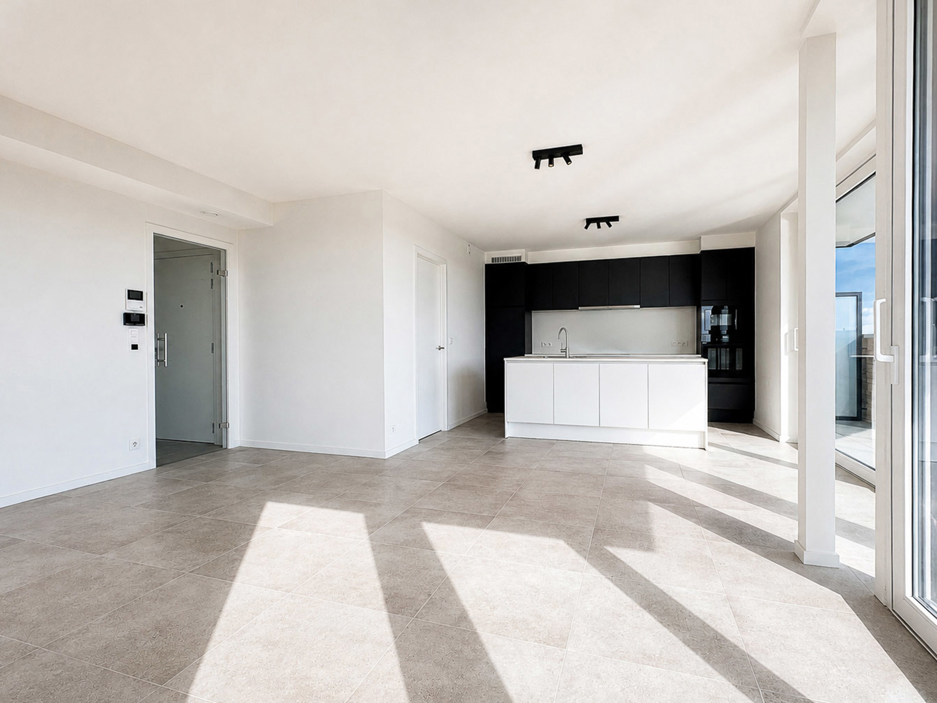 Penthouse met 2 slaapkamers en terrassen in nieuwbouwresidentie   - foto 5