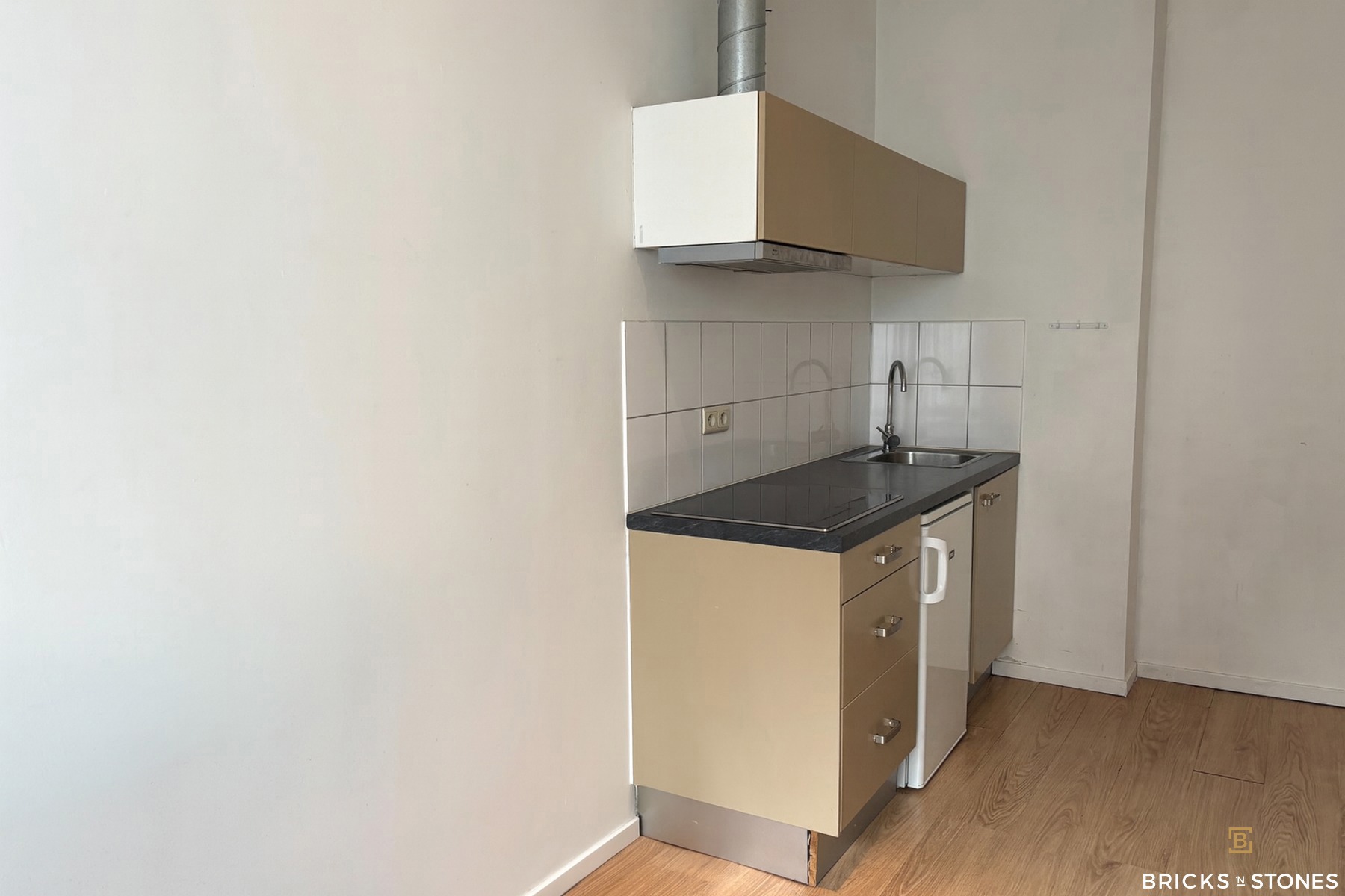 House for sale in Antwerp with 6 bedrooms - photo 3