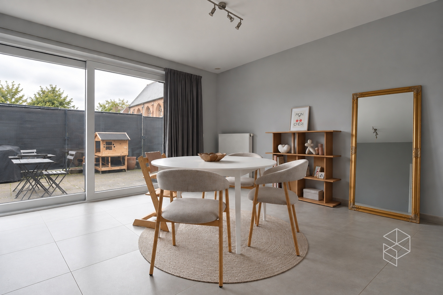 BEZOEKMOMENT VLOZET | RUIM LICHTRIJK GELIJKVLOERS APPARTEMENT MET 2 SLKPS EN GROOT TERRAS - foto 5