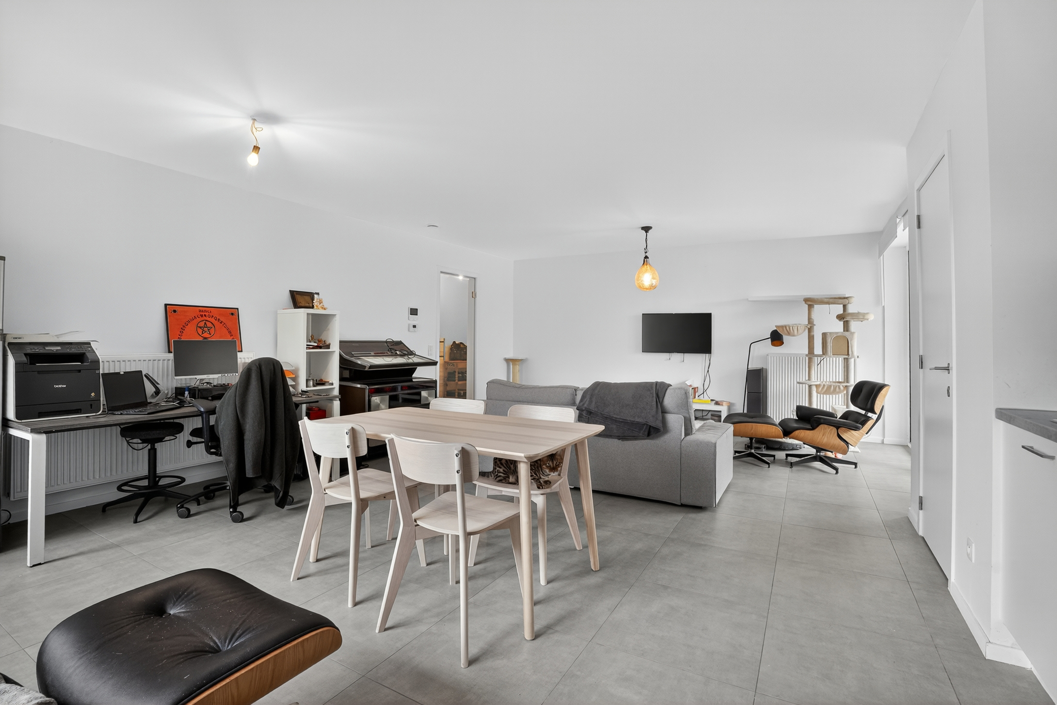 Recent appartement (2024) met zonnig terras in het centrum! - foto 2